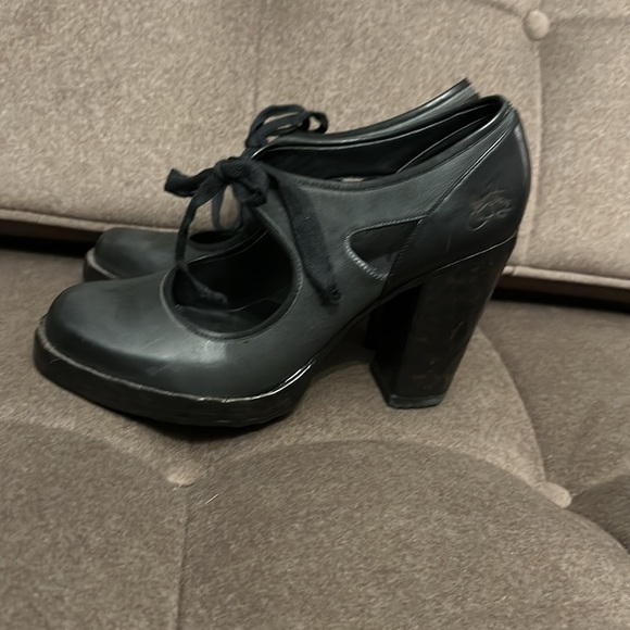 John Fluevog charcoal high heels. Gently worn three or so times. - Picture 3 of 8